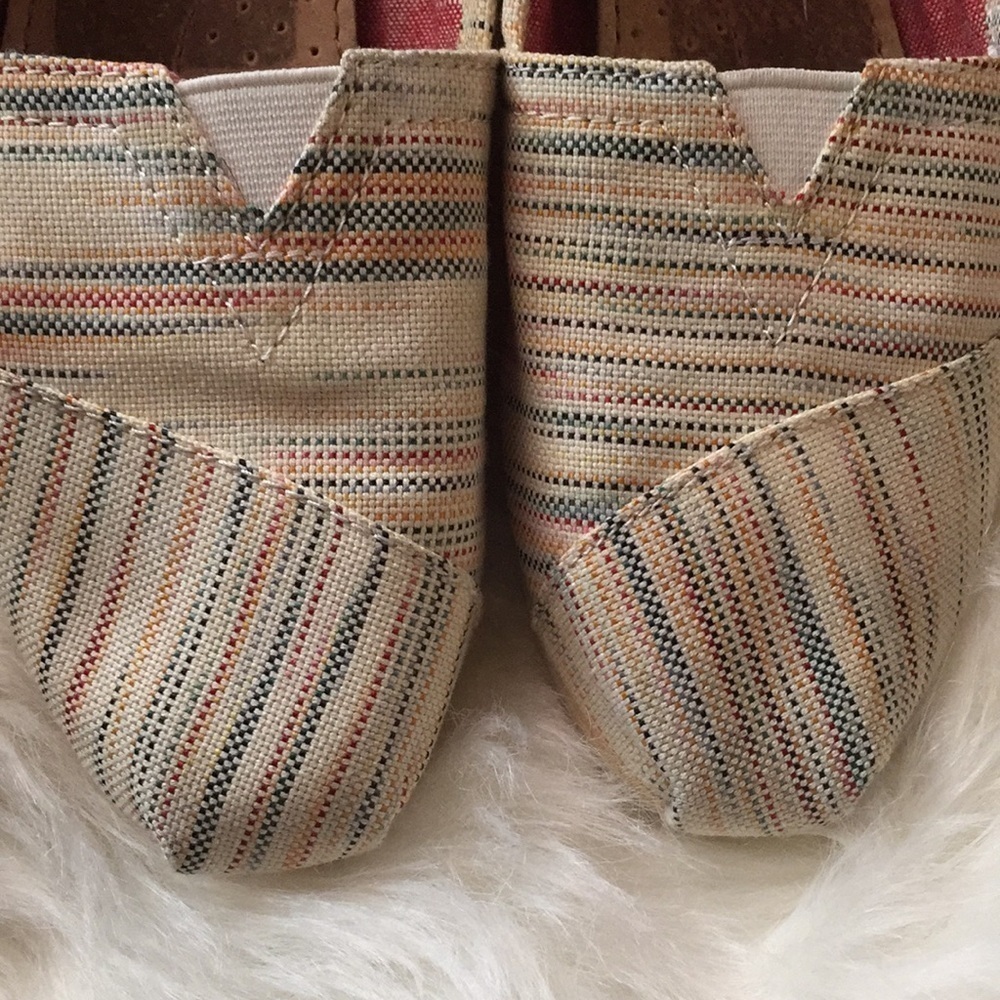 TOMS Colorful Pinstripe Flat Slip On Size 5 - Picture 5 of 11